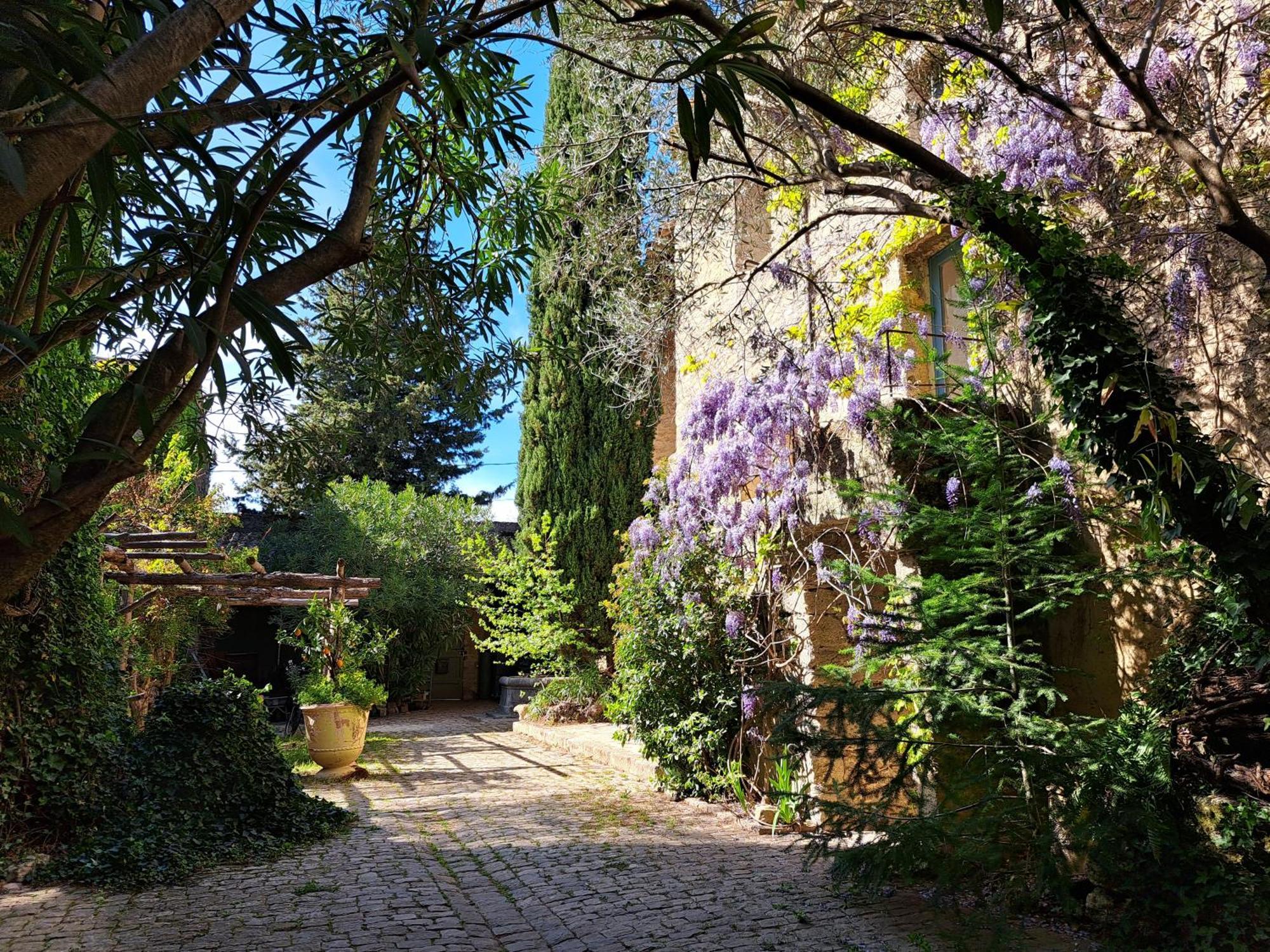 Le Mas Du Lac Uzès Zewnętrze zdjęcie